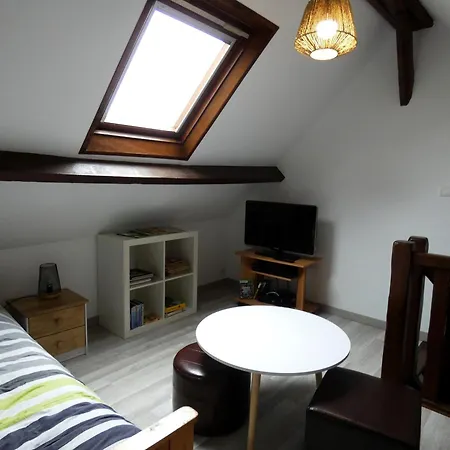 Dampierre-sur-avre, 3 Pieces, 4 Personnes - Fr-1-581-126 Holiday home